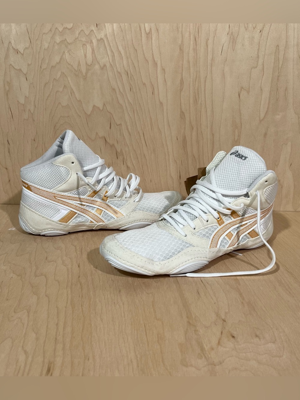 ASICS snapdown 4 wrestling shoes White pure Gold / 9.5 size mens